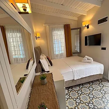 Otel Alacati Disa *